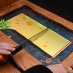 Sich eine Scheibe abzuschneiden ist nicht so einfach, wie es aussieht. Foto: Carmen Jaspersen Sich eine Scheibe abzuschneiden ist nicht so einfach, wie es aussieht. Foto: Carmen Jaspersen