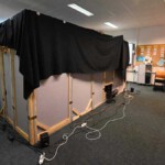 Der mobile Escape Room im Klassenzimmer der KGS. (Foto: Carmen Jaspersen) Der mobile Escape Room im Klassenzimmer der KGS. (Foto: Carmen Jaspersen)